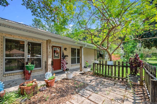 1169 S BURGESS DR, BATON ROUGE, LA 70815 - Image 8f6c6c6d6e2a4afa1bec6948d8d264c2/605065497