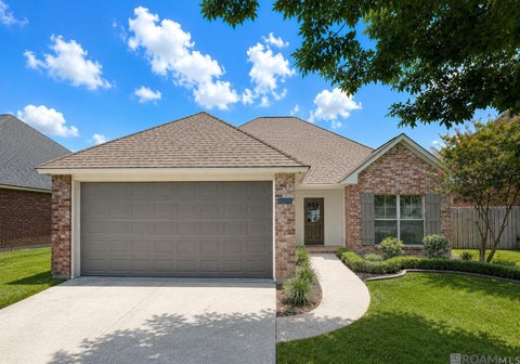 Homes For Sale - 40369 Creekway Cove Ct<br/> Gonzales, LA 70737