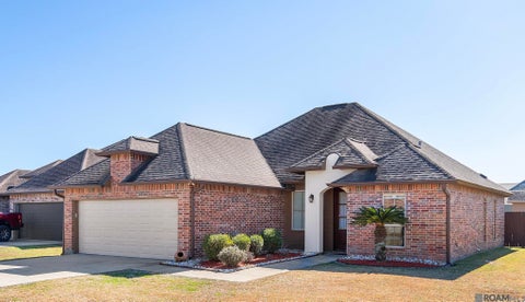 Homes For Rent - 308 Hill Ridge Dr<br/> Lafayette County, Youngsville, LA 70592