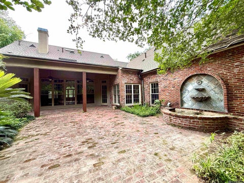 Homes For Sale - 1831 Old Plantation Ln<br/> Baton Rouge, LA 70806