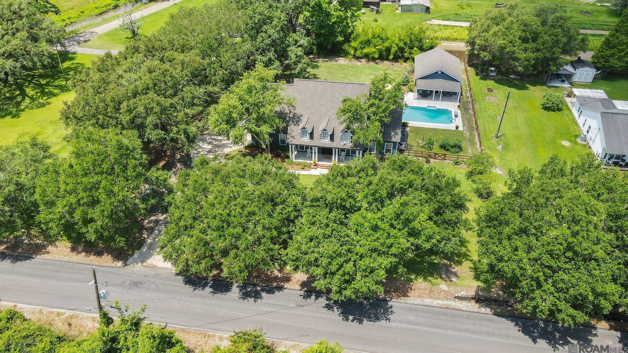 12059 Chester Diez Rd, Gonzales, Louisiana image 6