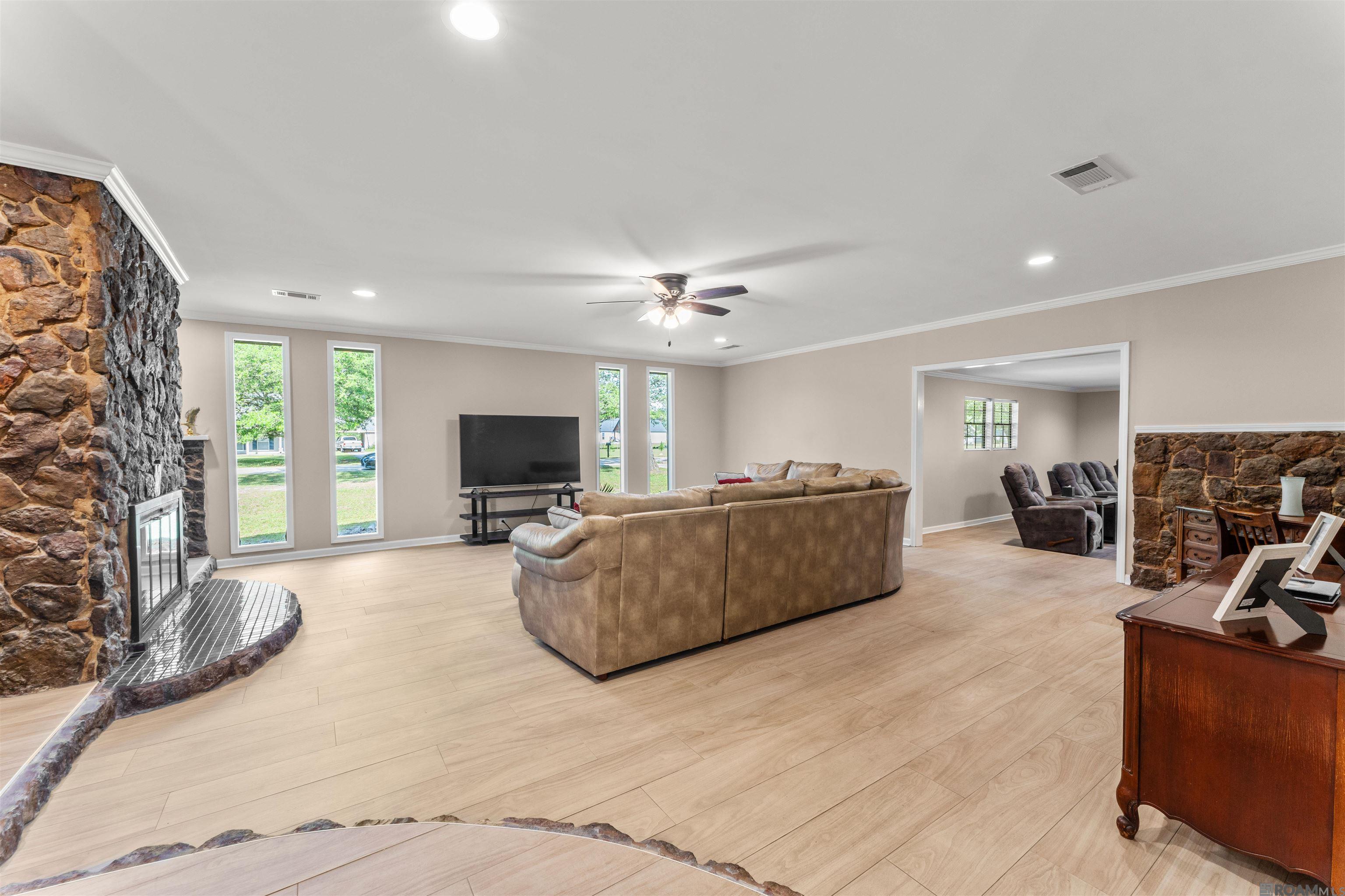 26526 Debra Dr, Denham Springs, Louisiana image 11