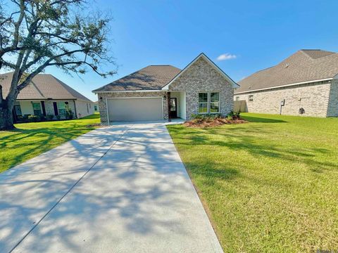 Homes For Sale - 9958 Stratford Dr<br/> Denham Springs, LA 70726