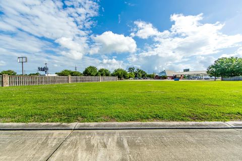 Vacant Land For Sale - 1317 Compton Place<br/> Houma, LA 70360