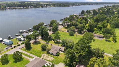 Homes For Sale - 6676 Island Rd<br/> Jarreau, LA 70749