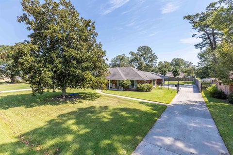 Homes For Sale - 6612 Lindseyneal Dr<br/> Greenwell Springs, LA 70739