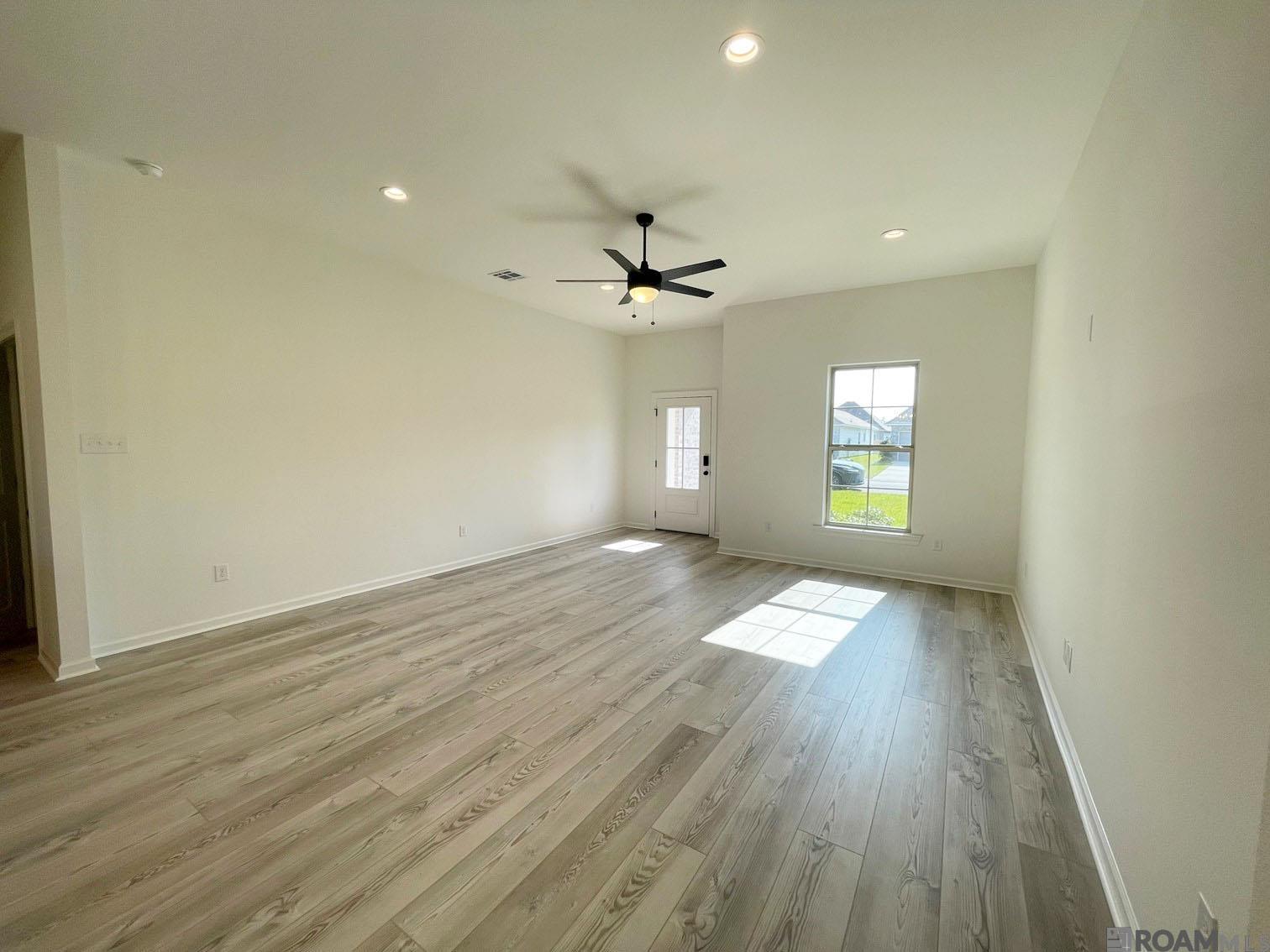 28324 Moreau Dr, Denham Springs, Louisiana image 2