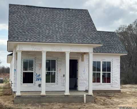 Homes For Sale - 1224 Applewood Dr<br/> Zachary, LA 70791