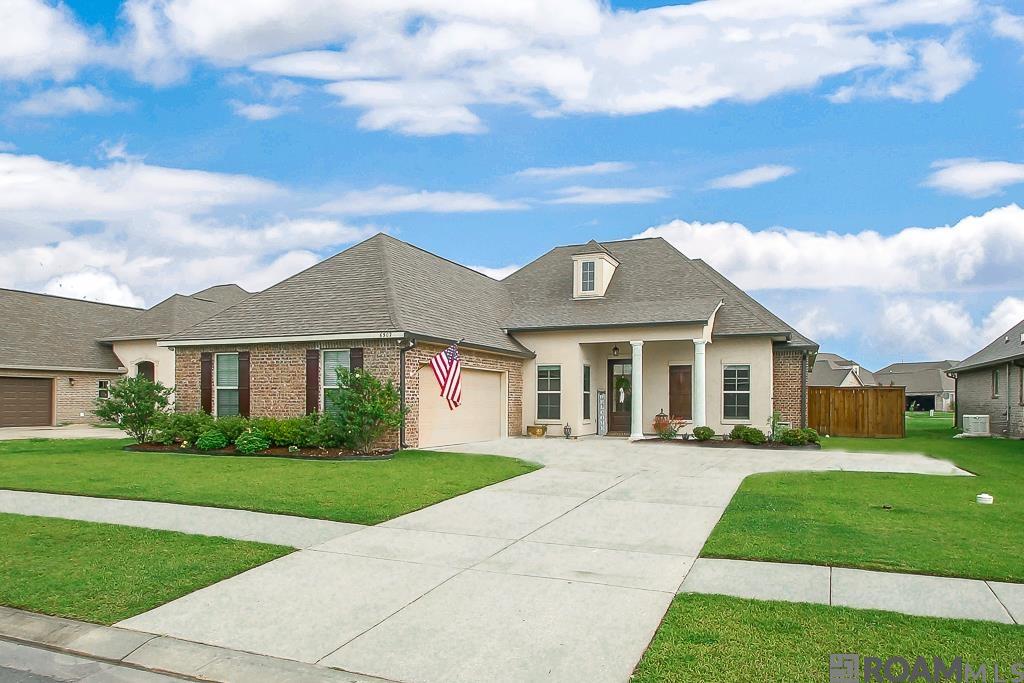 6302 Soaring Dr, Gonzales, Louisiana image 2