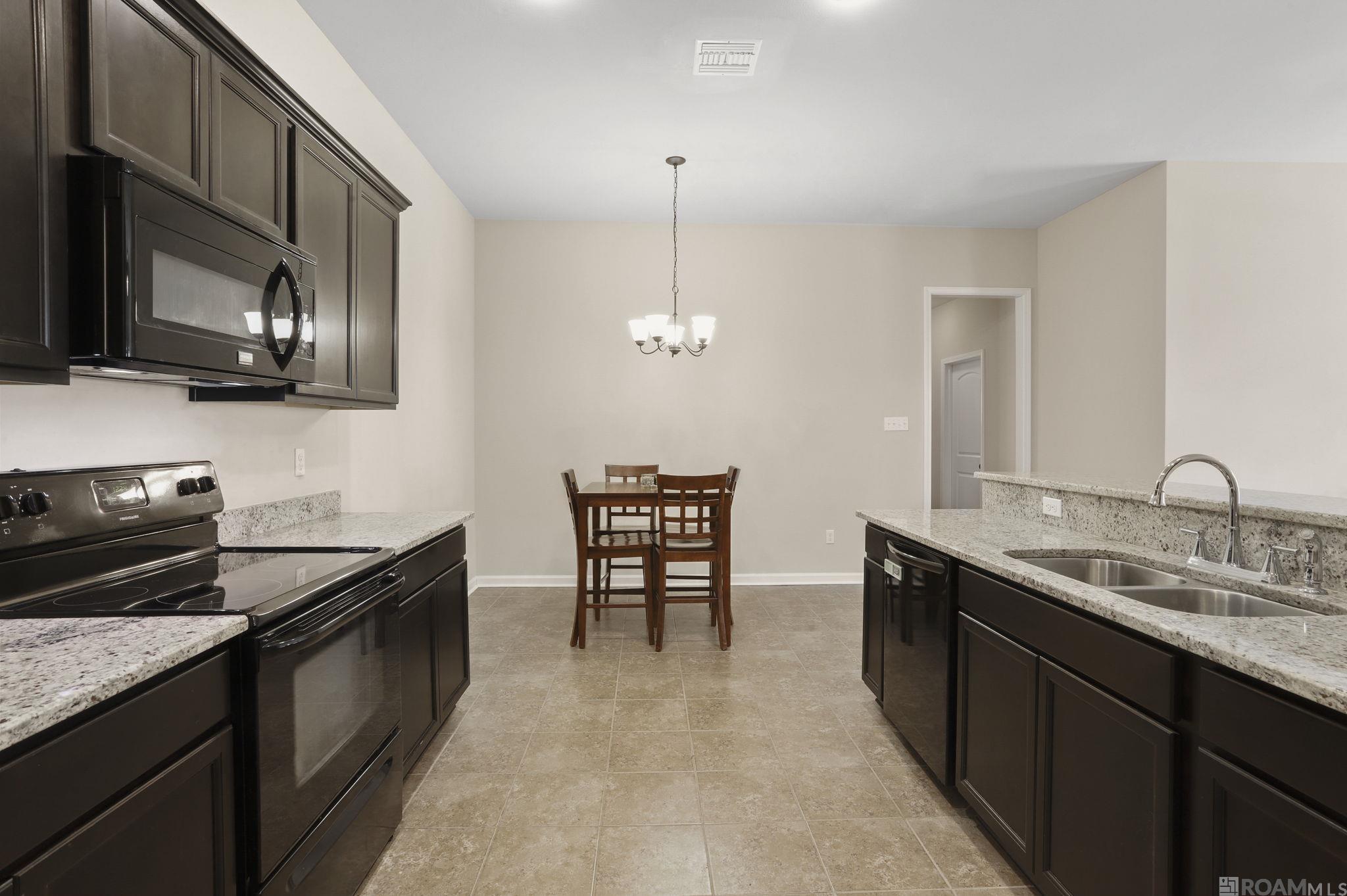 42331 Cedarstone Ave, Prairieville, Louisiana image 7