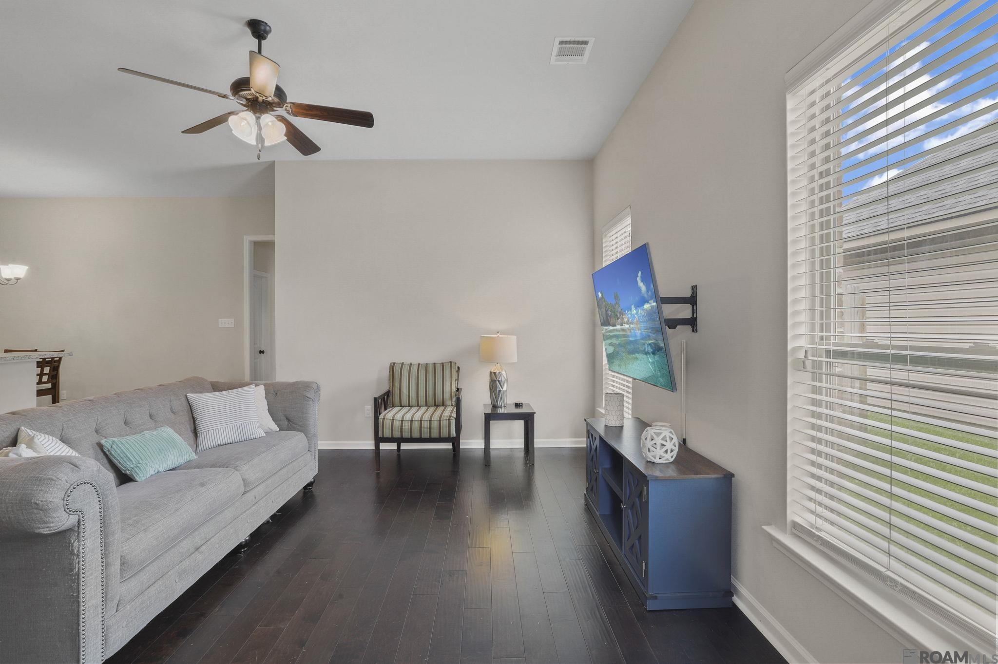 42331 Cedarstone Ave, Prairieville, Louisiana image 3