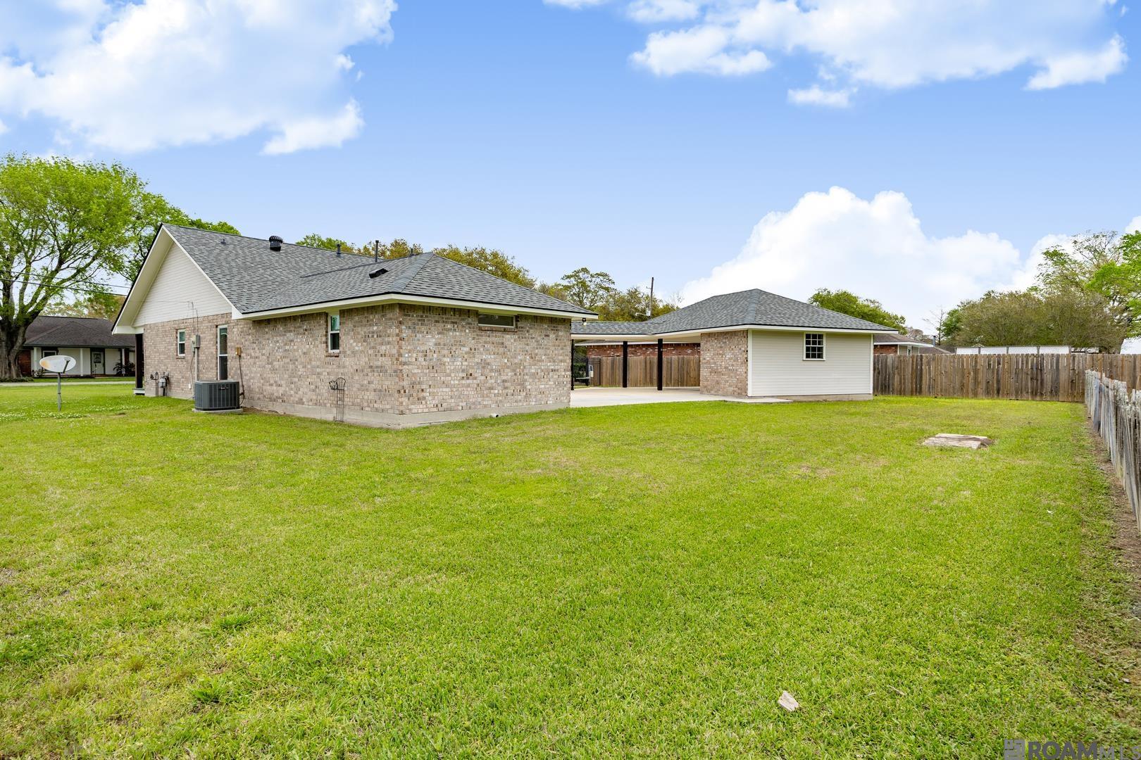 2415 Riverside Dr, Port Allen, Louisiana image 5
