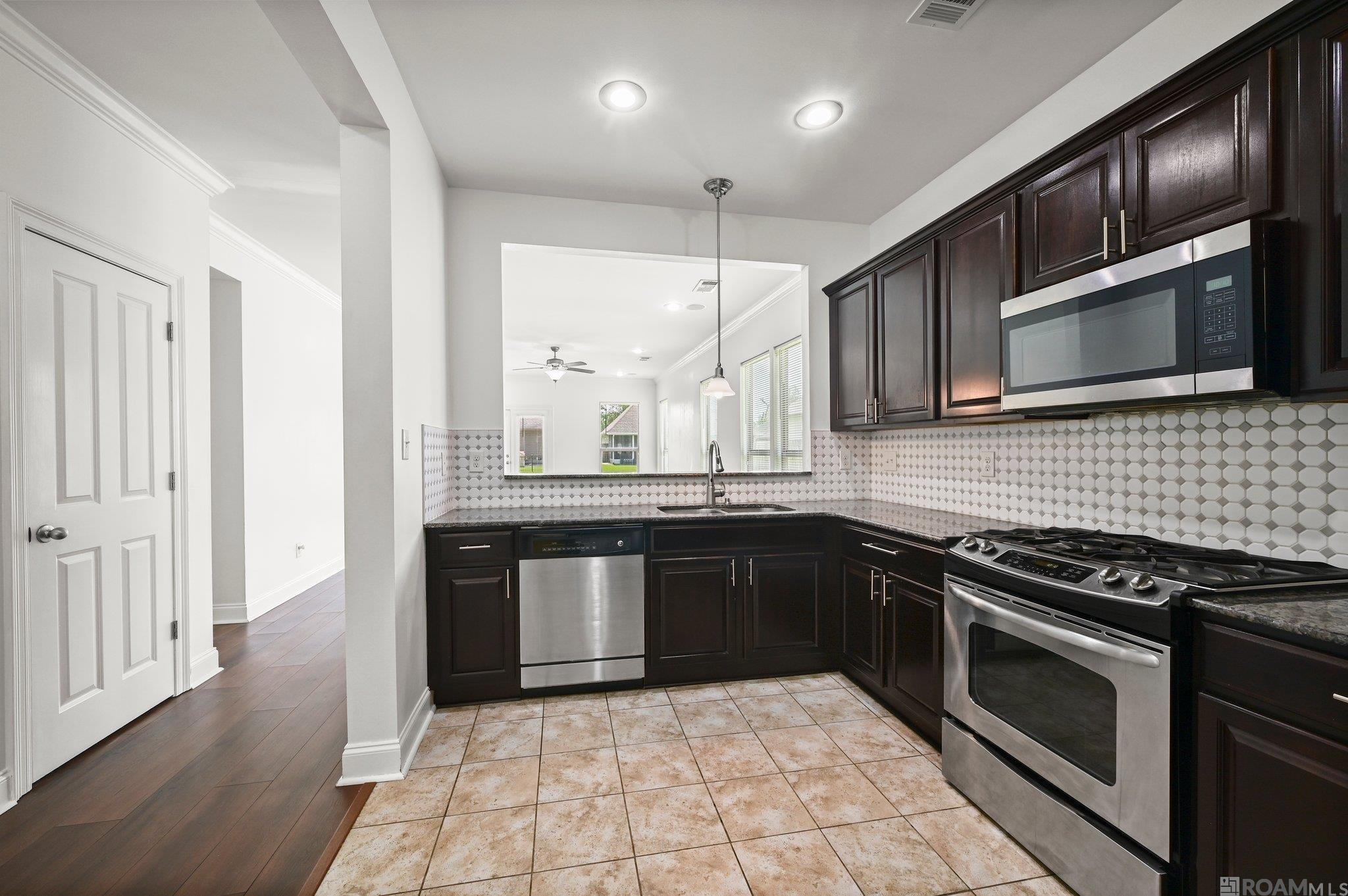 10507 Grace Ln, Baton Rouge, Louisiana image 5
