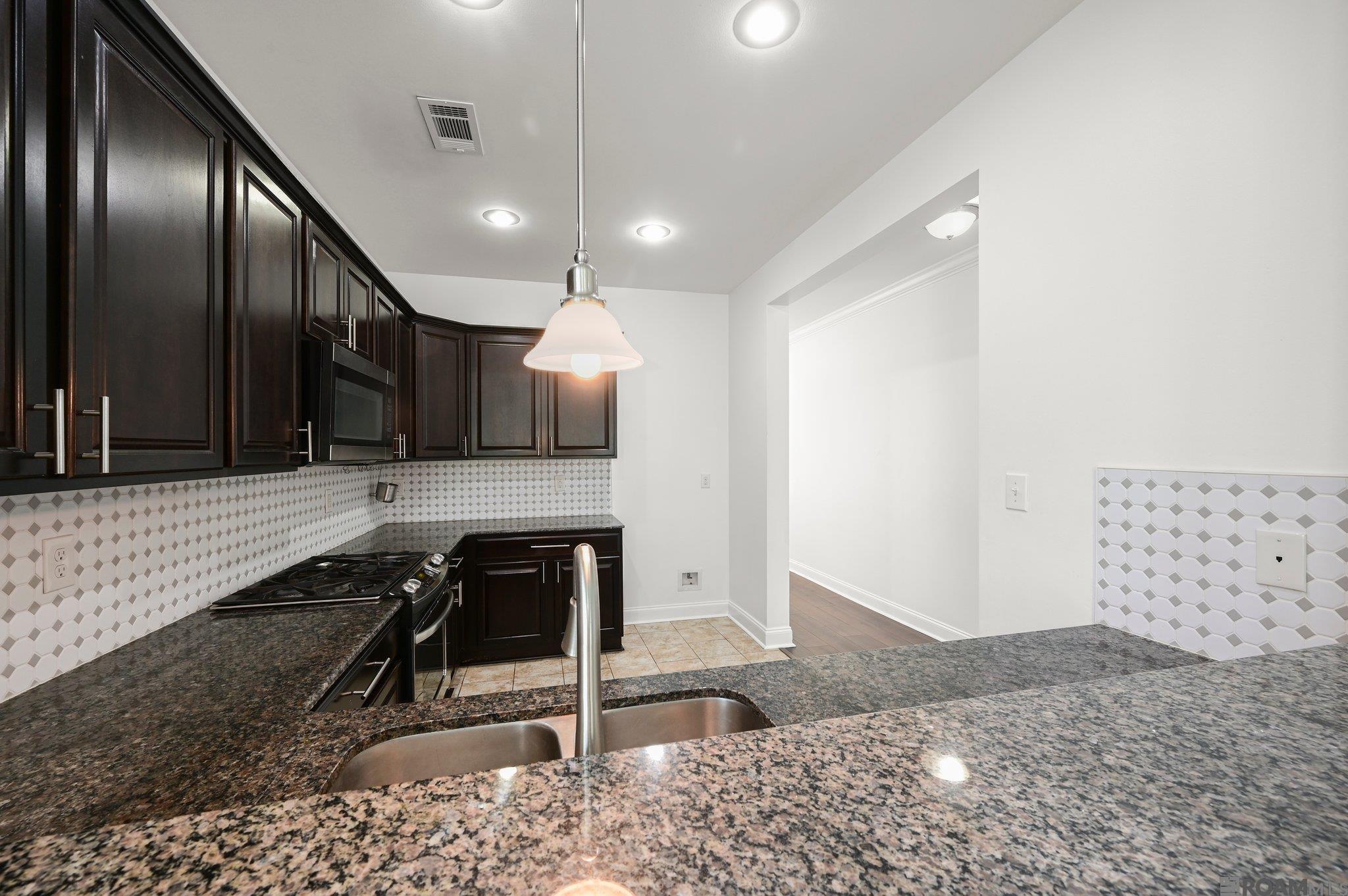 10507 Grace Ln, Baton Rouge, Louisiana image 6