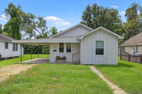 Homes For Sale - 211 E Caldwell St<br/> Ascension County, Gonzales, LA 70737