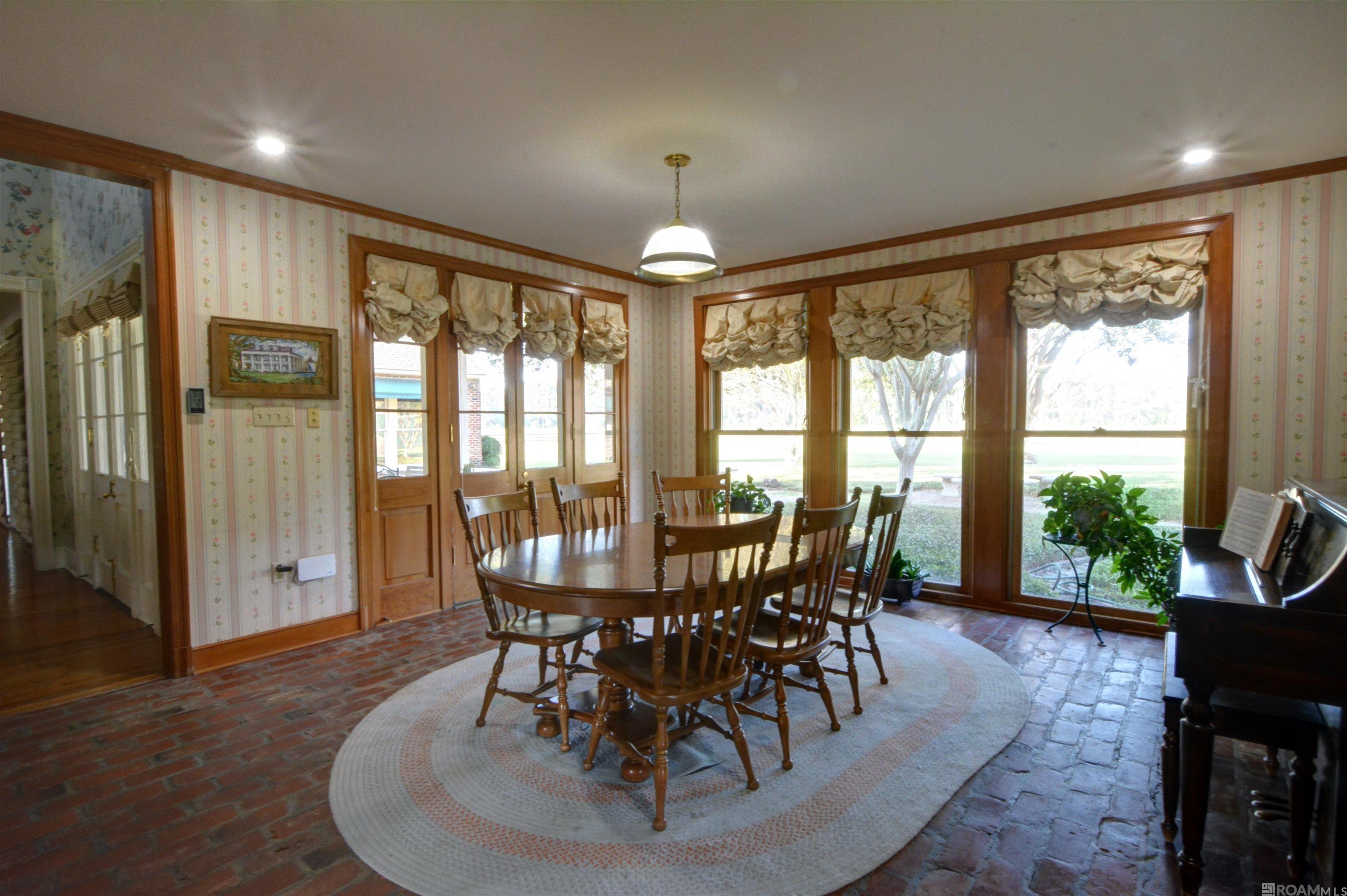 Central, Louisiana, 70770, United States, 5 Bedrooms Bedrooms, ,7 BathroomsBathrooms,Residential,Active,2008021