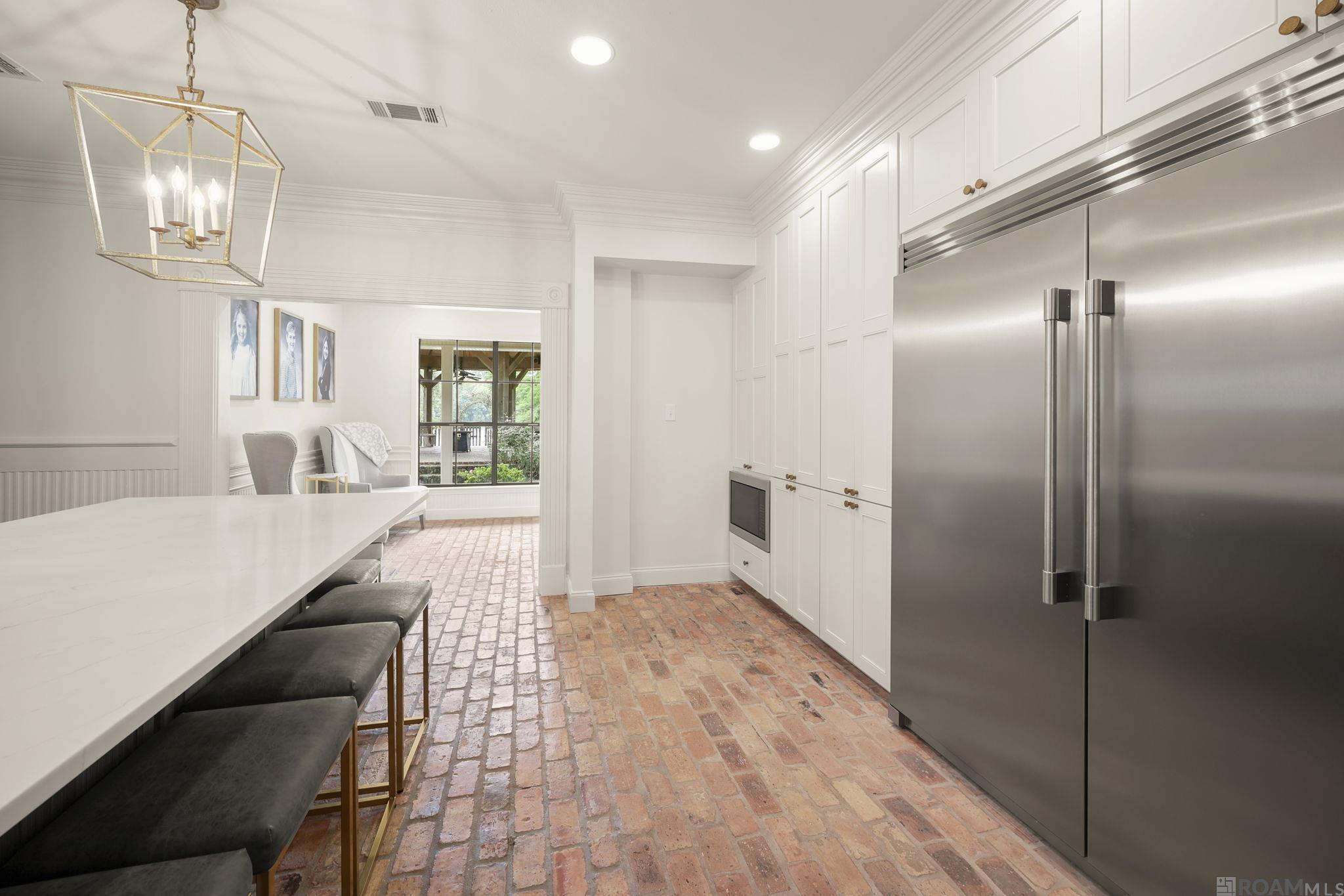 Baton Rouge, Louisiana, 70810, United States, 5 Bedrooms Bedrooms, ,3 BathroomsBathrooms,Residential,Active,2020508