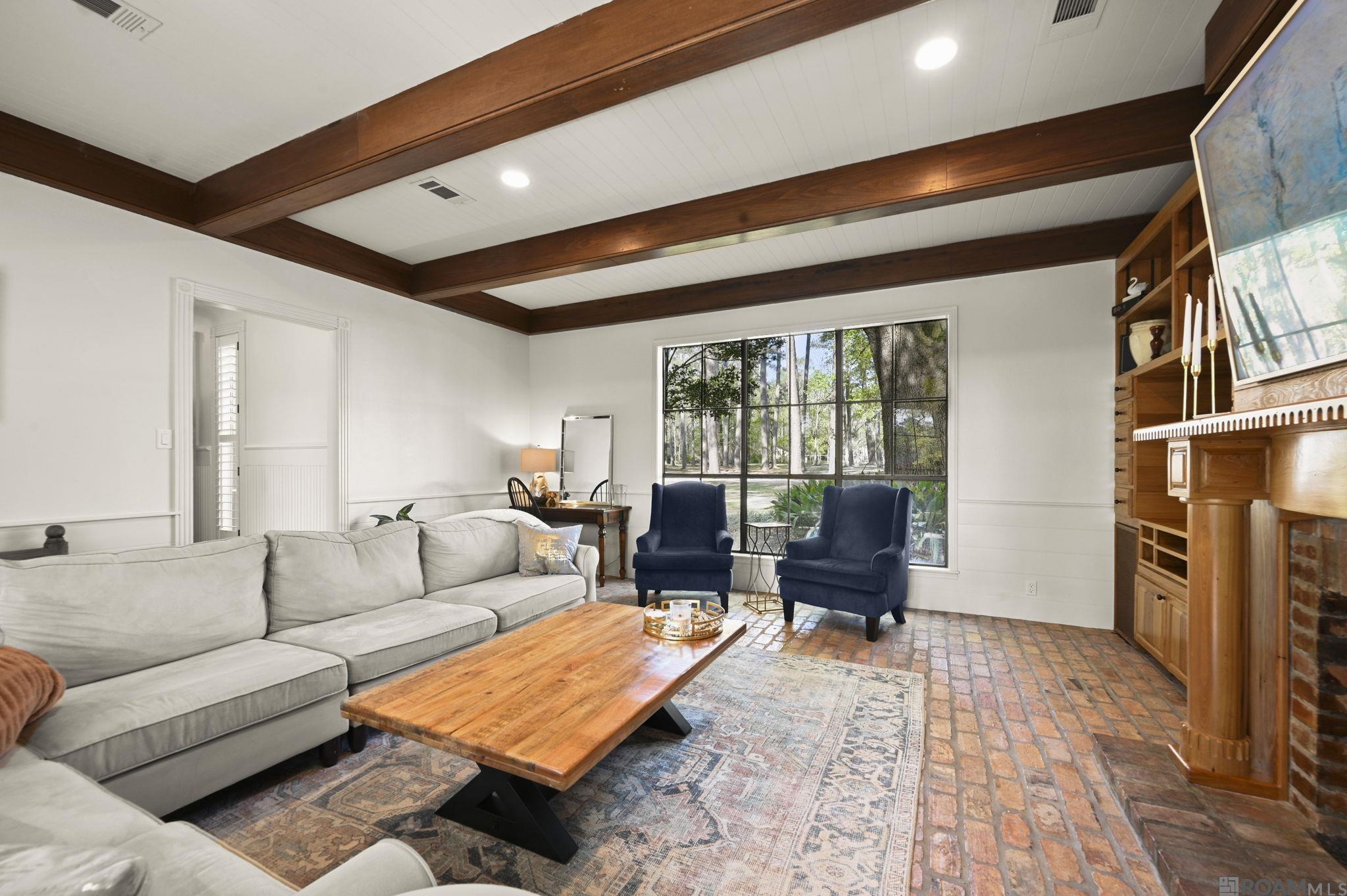 Baton Rouge, Louisiana, 70810, United States, 5 Bedrooms Bedrooms, ,3 BathroomsBathrooms,Residential,Active,2020508