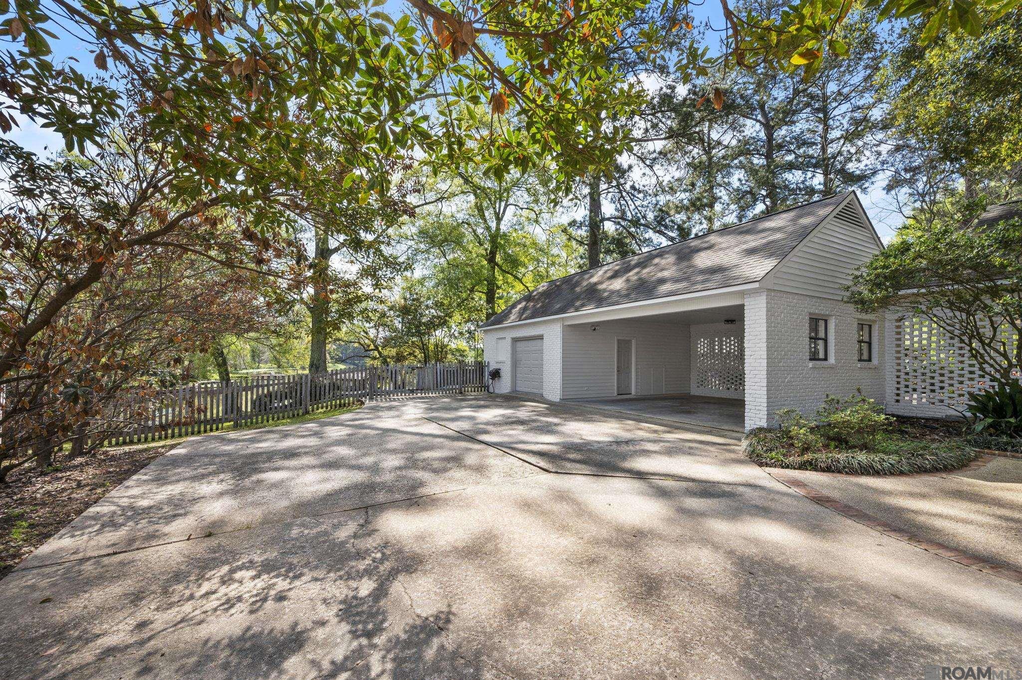 Baton Rouge, Louisiana, 70810, United States, 5 Bedrooms Bedrooms, ,3 BathroomsBathrooms,Residential,Active,2020508