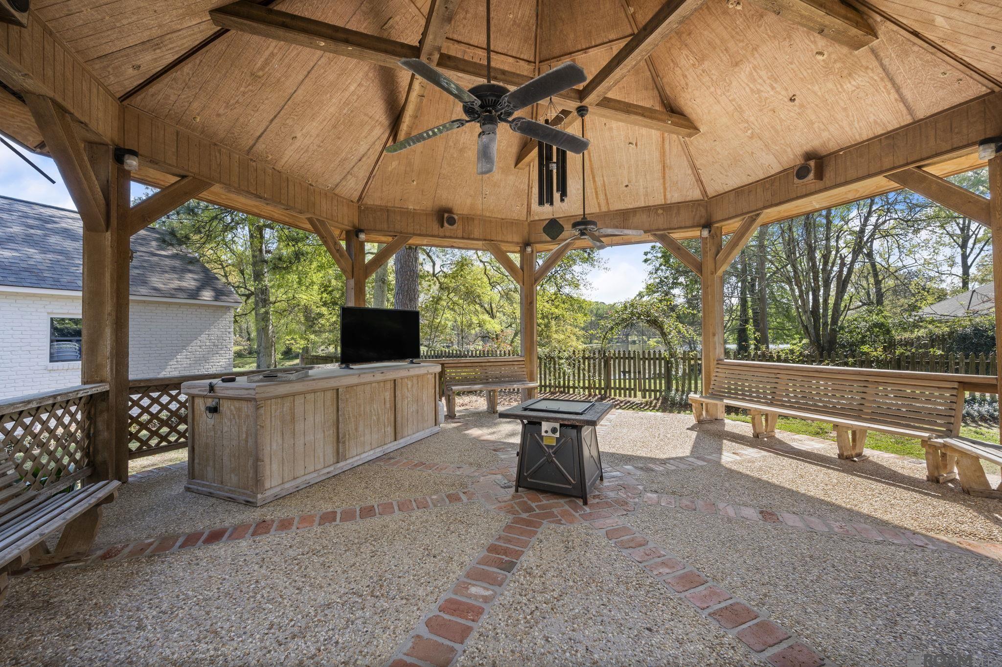 Baton Rouge, Louisiana, 70810, United States, 5 Bedrooms Bedrooms, ,3 BathroomsBathrooms,Residential,Active,2020508