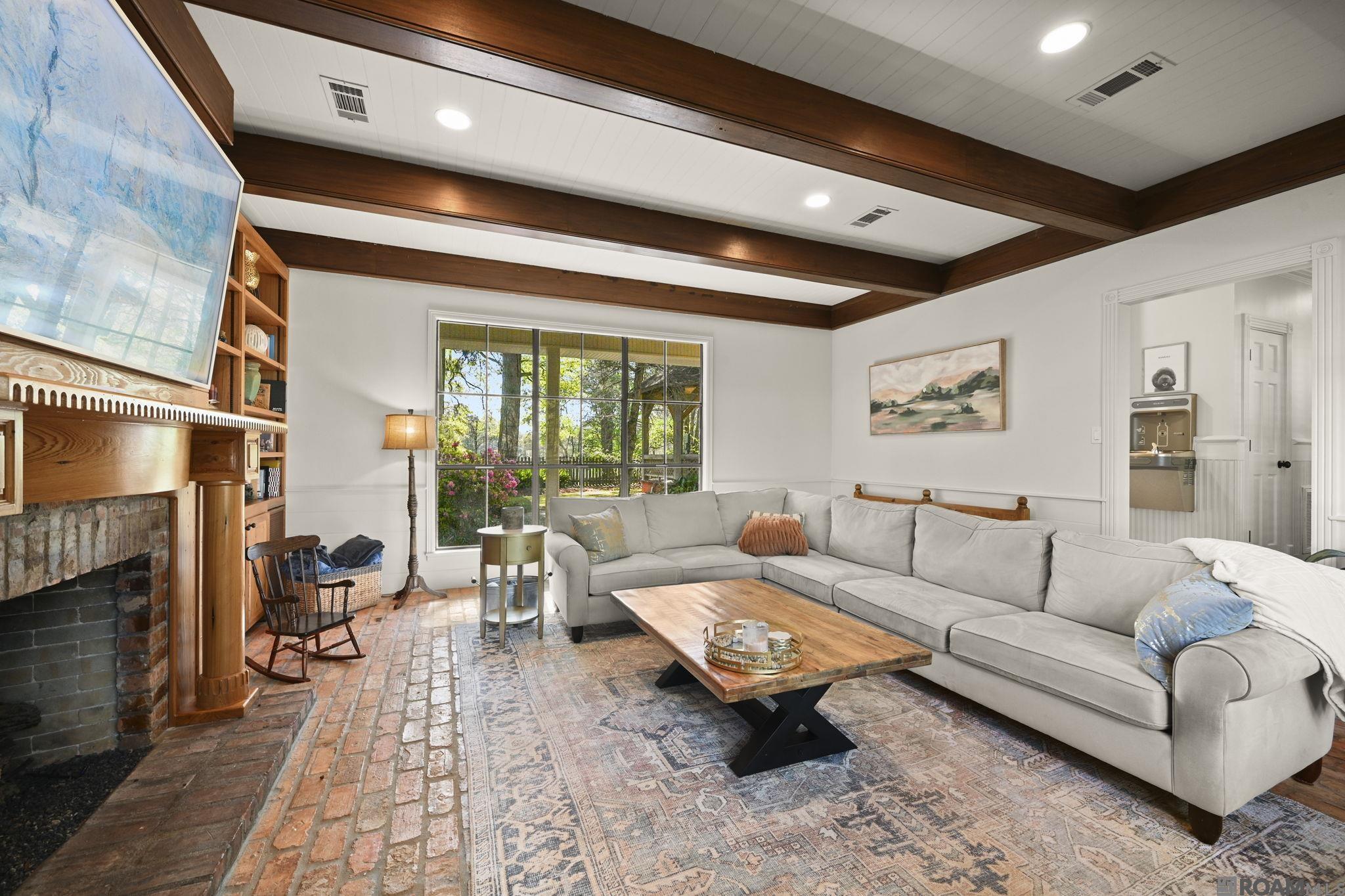 Baton Rouge, Louisiana, 70810, United States, 5 Bedrooms Bedrooms, ,3 BathroomsBathrooms,Residential,Active,2020508