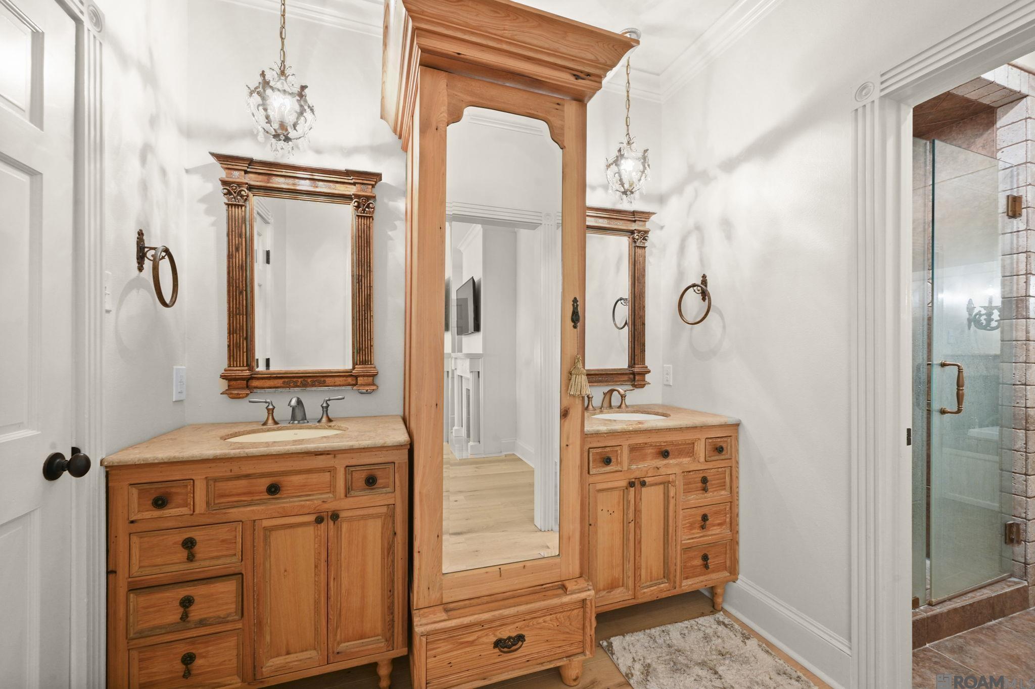 Baton Rouge, Louisiana, 70810, United States, 5 Bedrooms Bedrooms, ,3 BathroomsBathrooms,Residential,Active,2020508