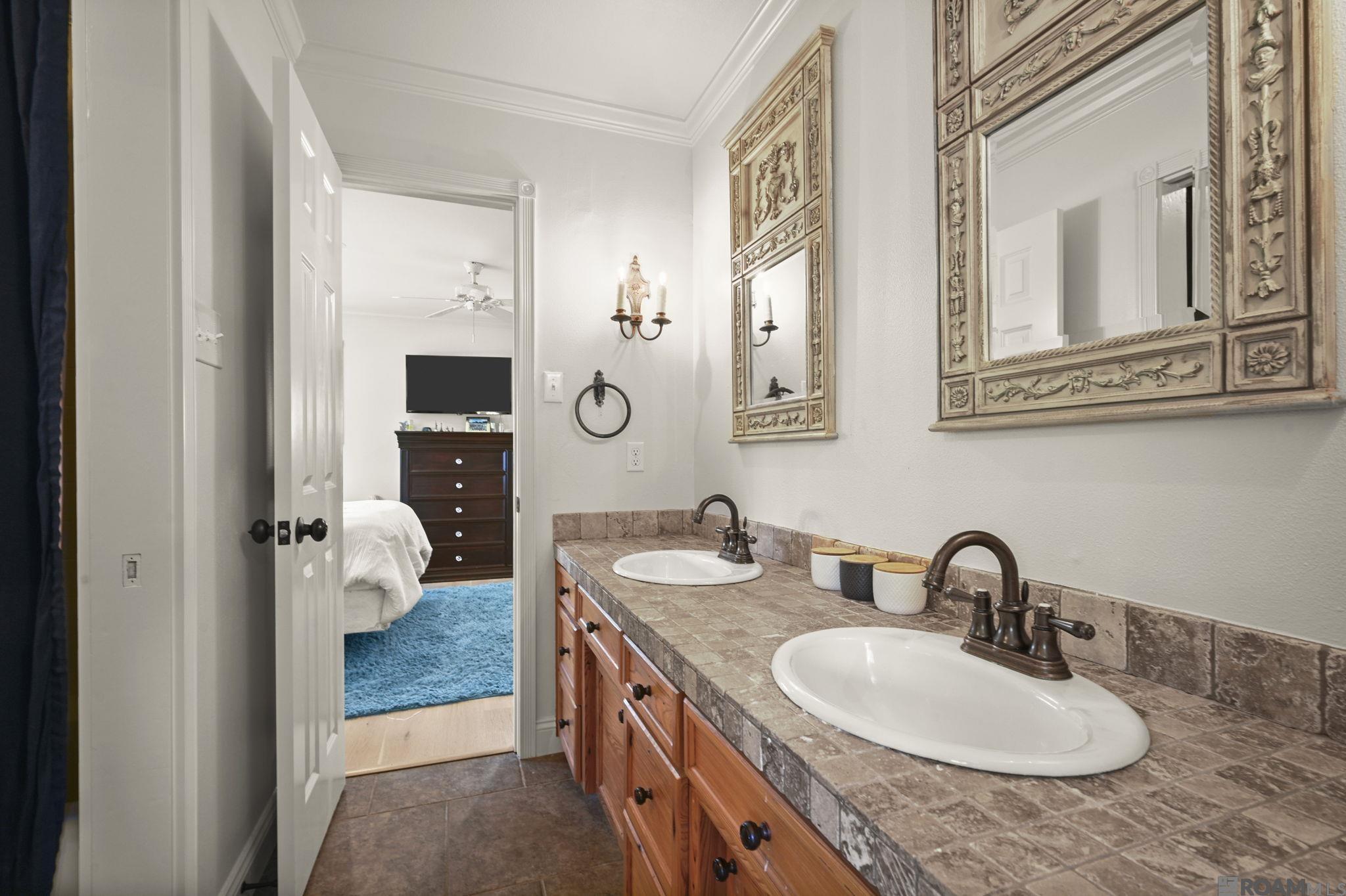 Baton Rouge, Louisiana, 70810, United States, 5 Bedrooms Bedrooms, ,3 BathroomsBathrooms,Residential,Active,2020508