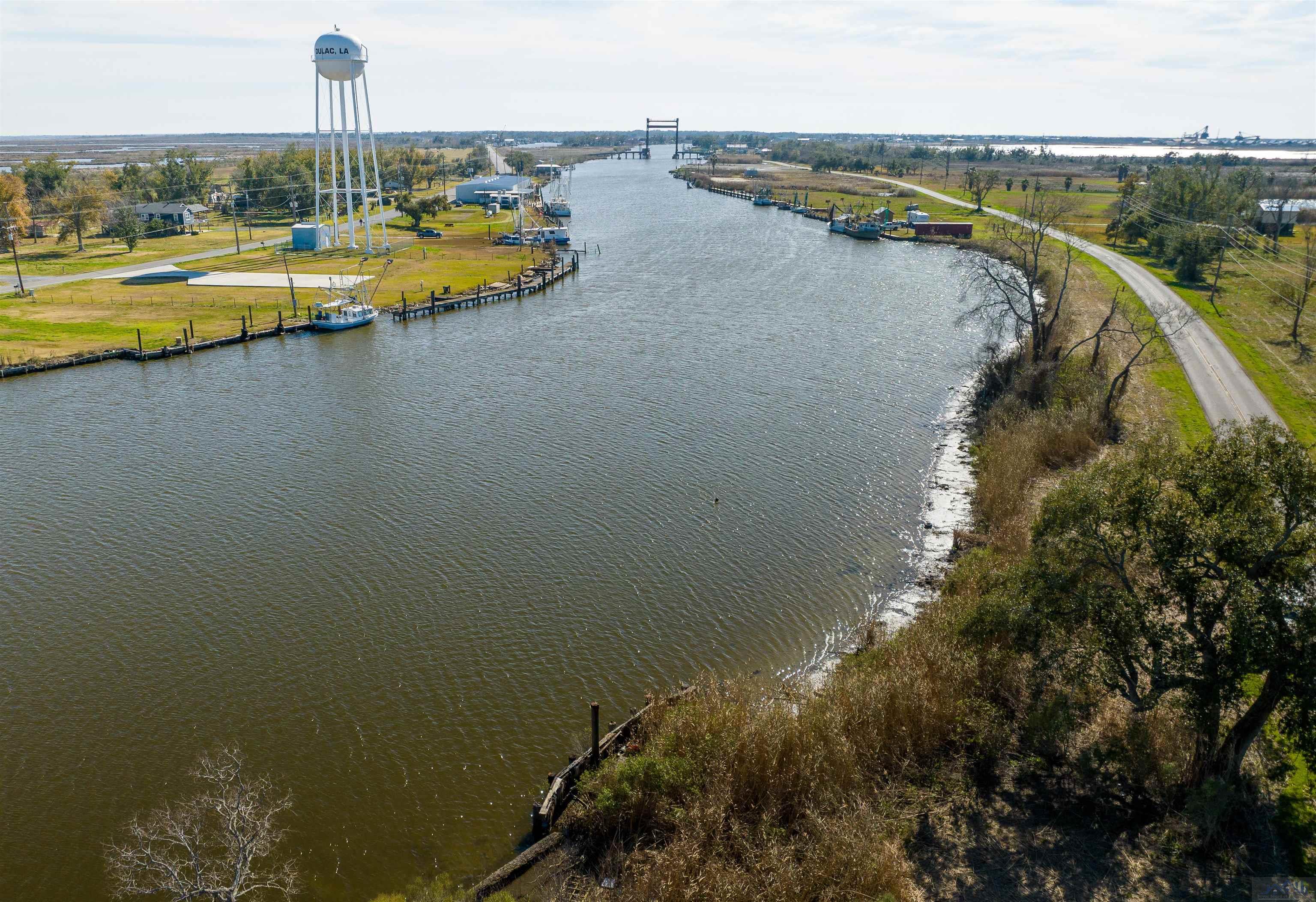 7552 & 7553 Shrimpers Row, Dulac, Louisiana image 4