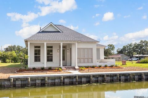 Homes For Sale - 116 Pier 19 Dr<br/> Pierre Part, LA 70339