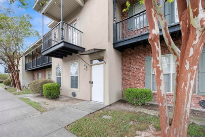 10600 Lakes Blvd Apt 1205 – Investment Home