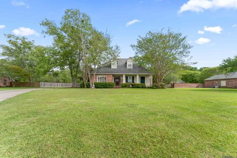 Homes For Sale - 3607 Red Clover Ave<br/> Zachary, LA 70791