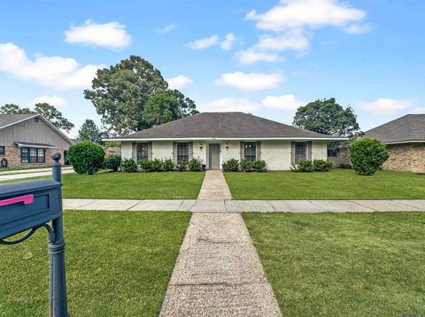 Homes For Rent - 4941 Pine Hill Dr<br/> Baton Rouge, LA 70817