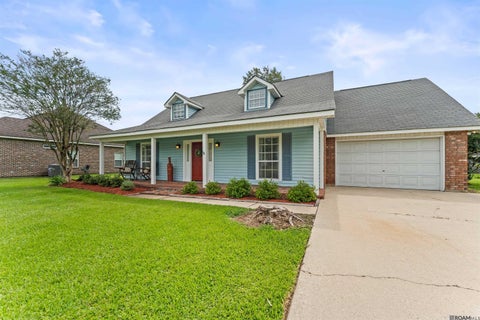 Homes For Sale - 14162 Troy Duplessis Rd<br/> Gonzales, LA 70737