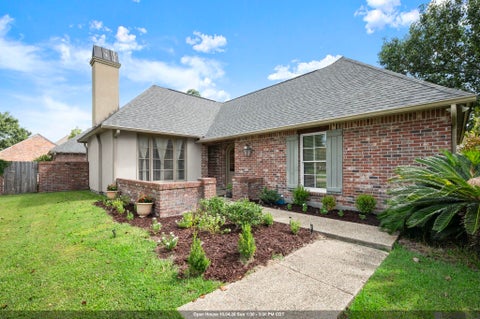 Homes For Sale - 9813 Oliphant Rd<br/> Baton Rouge, LA 70809