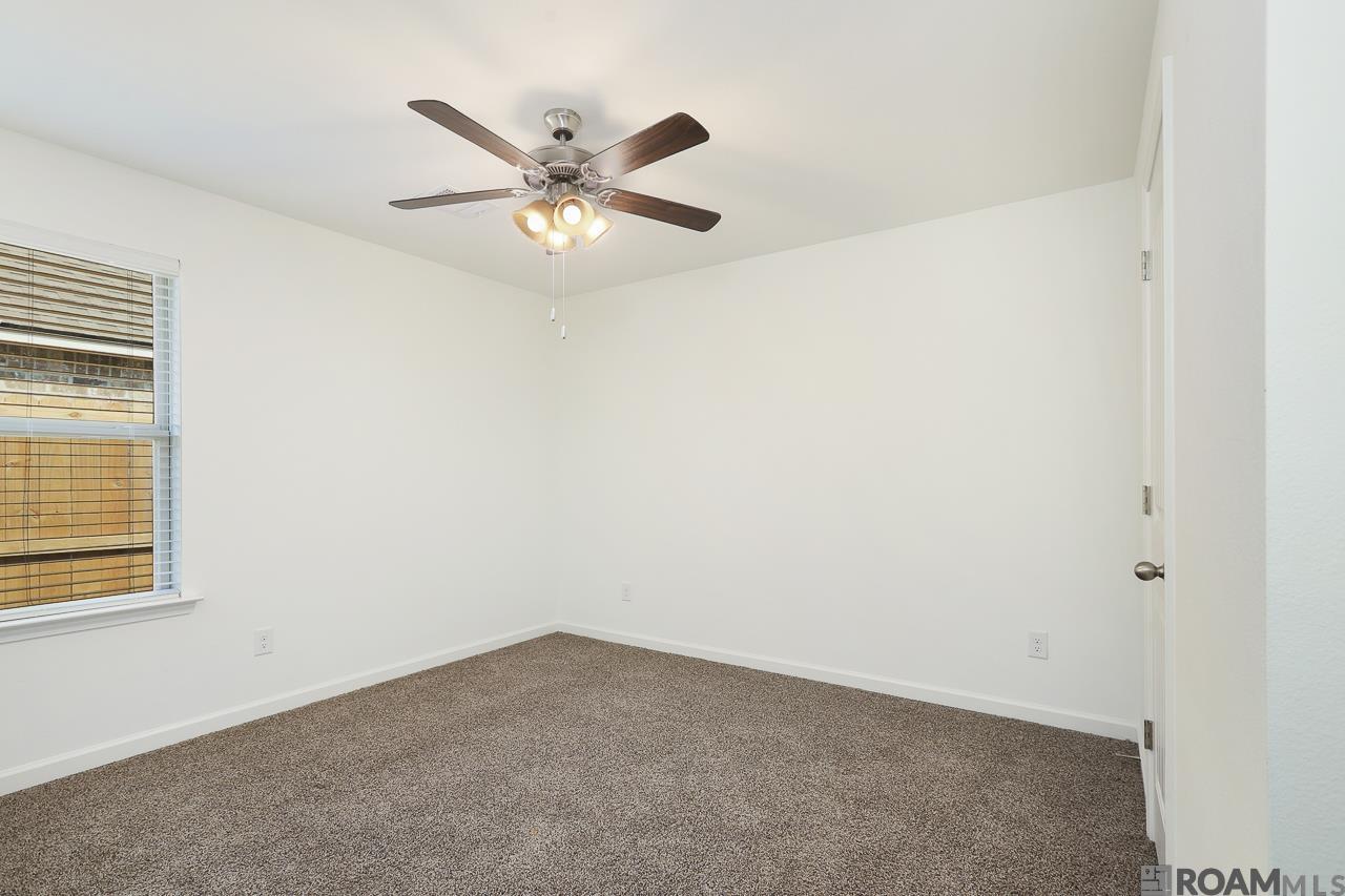 35608 Grovemont Dr, Denham Springs, Louisiana image 17