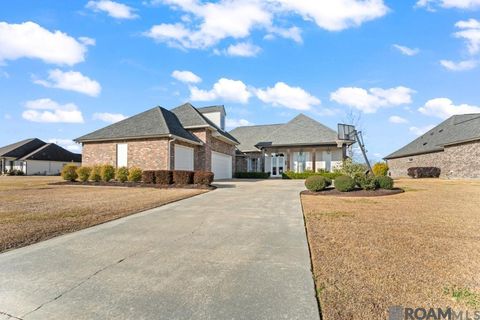 Homes For Sale - 6277 Royal Lakes Estates Avenue<br/> Gonzales, LA 70737