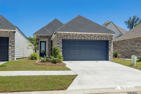 Homes For Sale - 15525 Worthy Way<br/> Baton Rouge, LA 70819