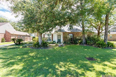 Homes For Rent - 11918 Spring Meadow Dr<br/> Baton Rouge, LA 70818