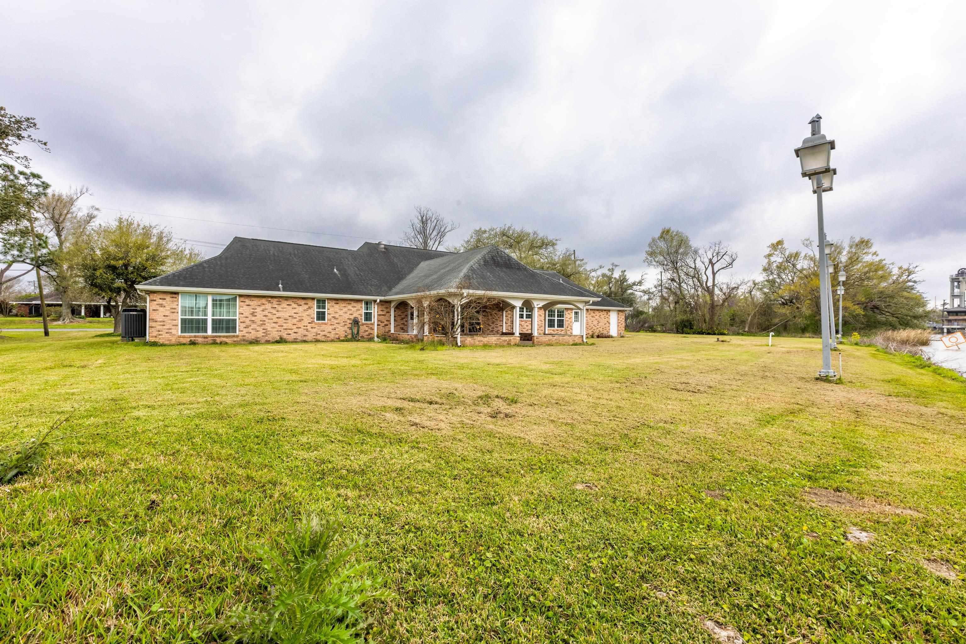 9473 East Main Street, Houma, Louisiana image 23