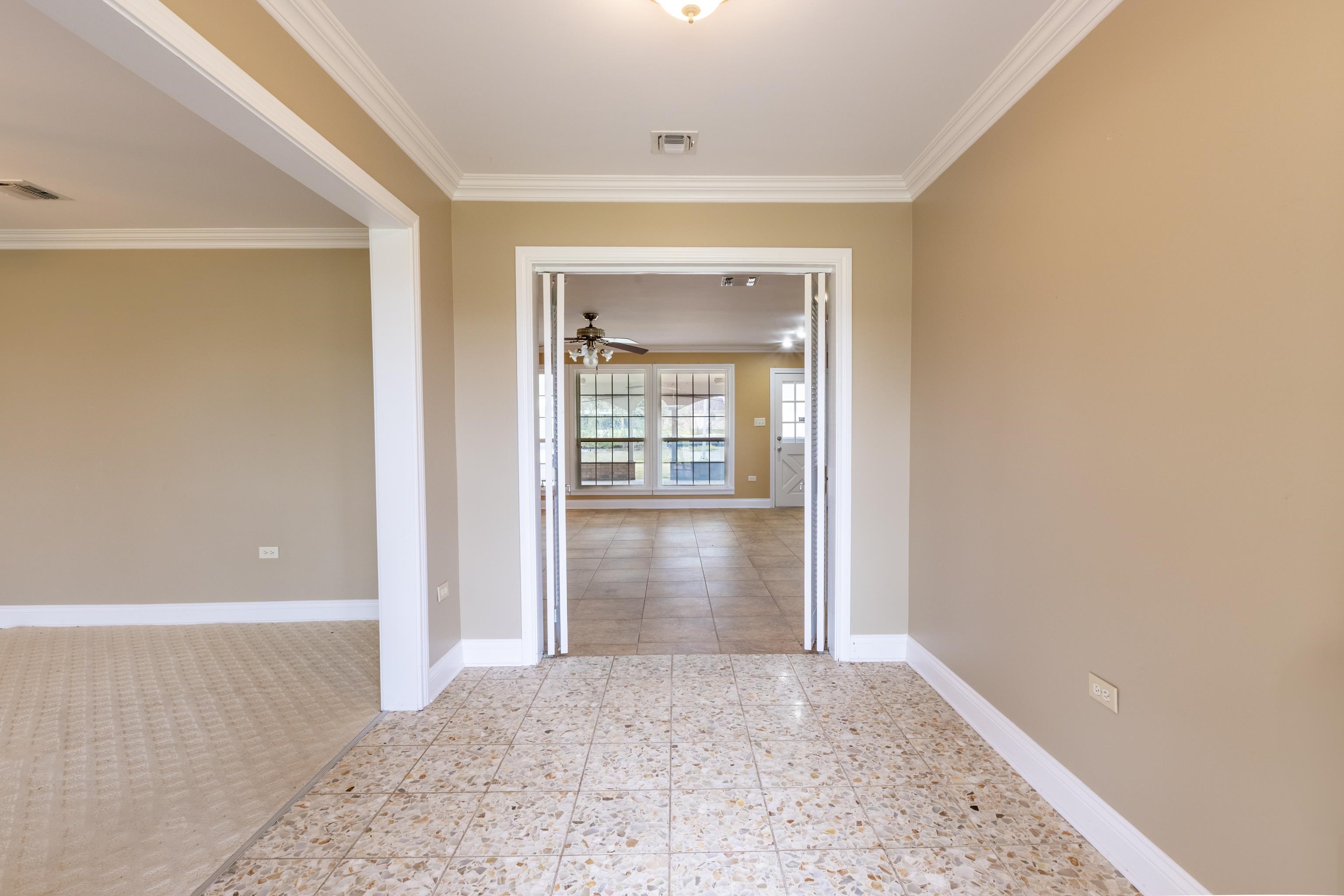 9473 East Main Street, Houma, Louisiana image 6