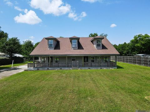 Homes For Sale - 6356 Eldridge Rd<br/> Lake Charles, LA 70607