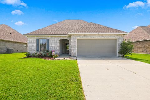 Homes For Sale - 195 Pond Dr<br/> Lafourche County, Thibodaux, LA 70301