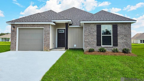 Homes For Sale - 15526 Alfio Court<br/> Zachary, LA 70791