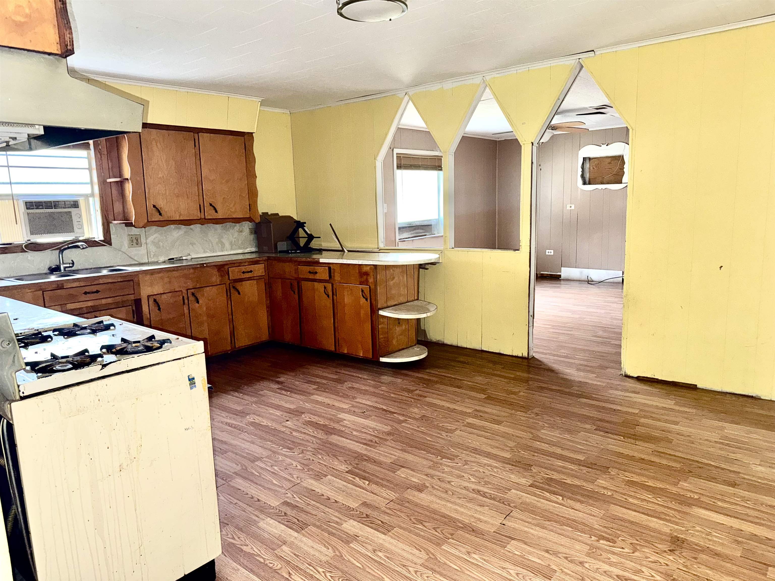 208 Authement Street, Houma, Louisiana image 2