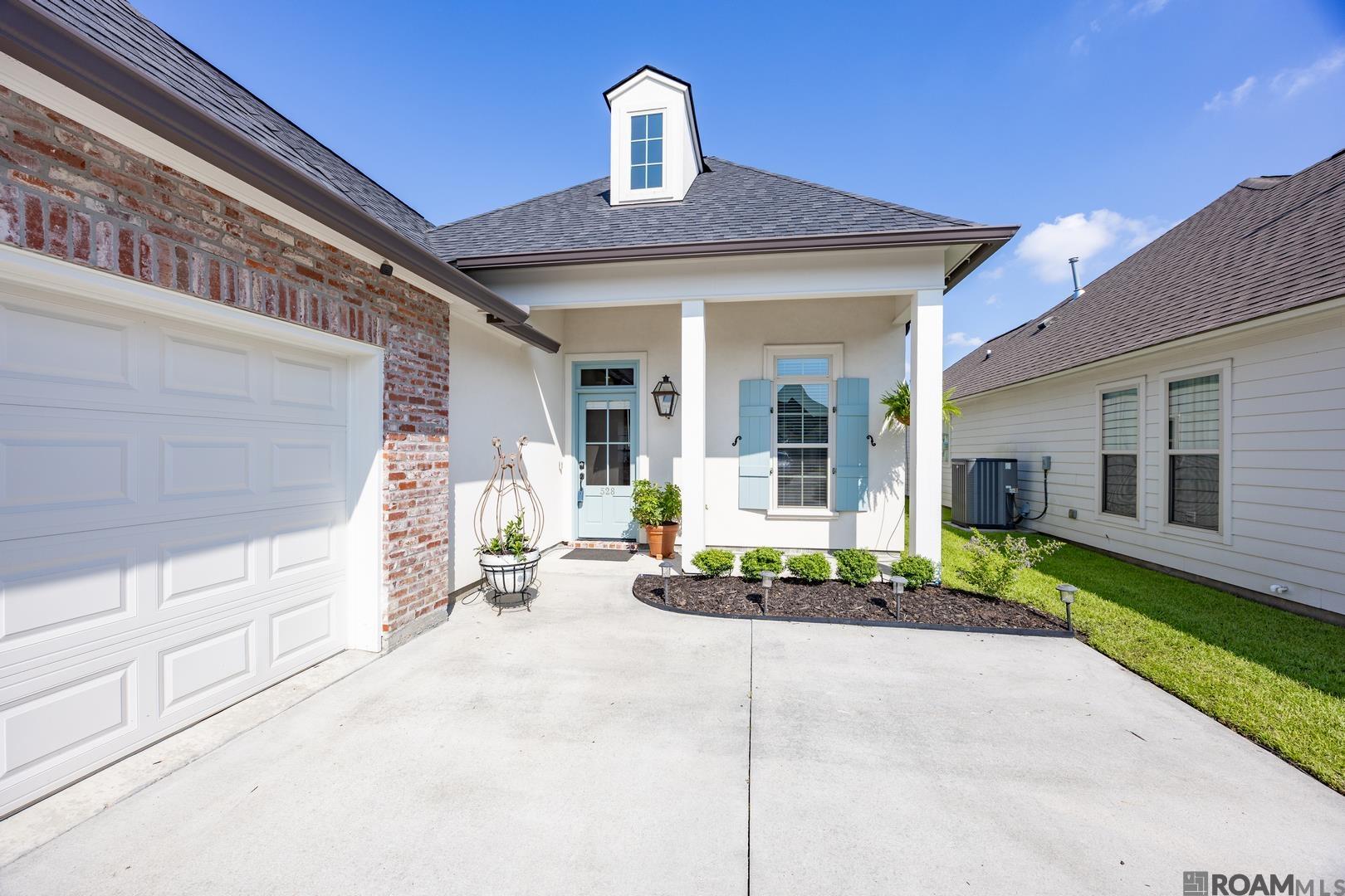 528 Flycatcher Dr, Baton Rouge, Louisiana image 2