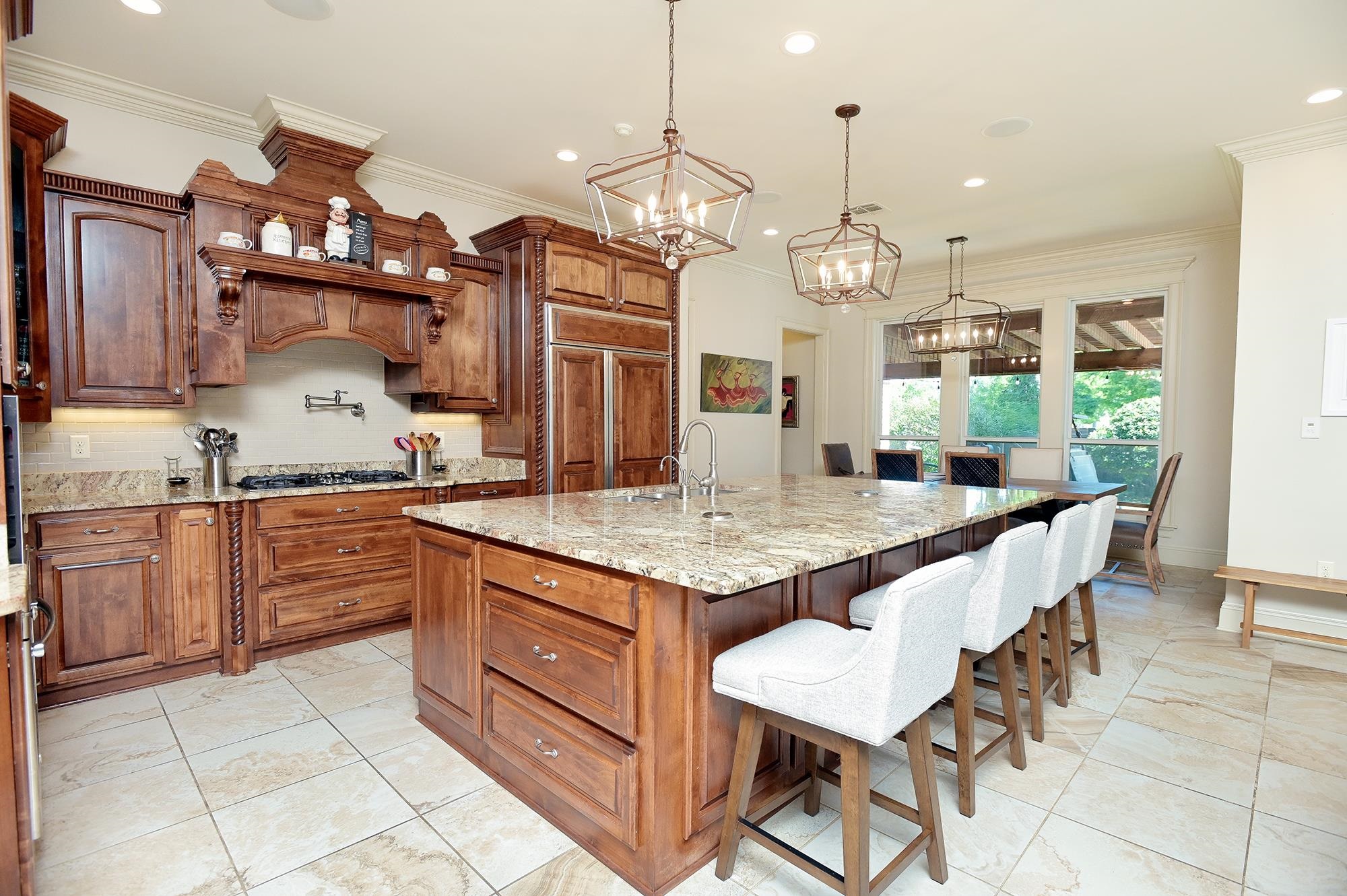 187 Regal Row, Houma, Louisiana image 2