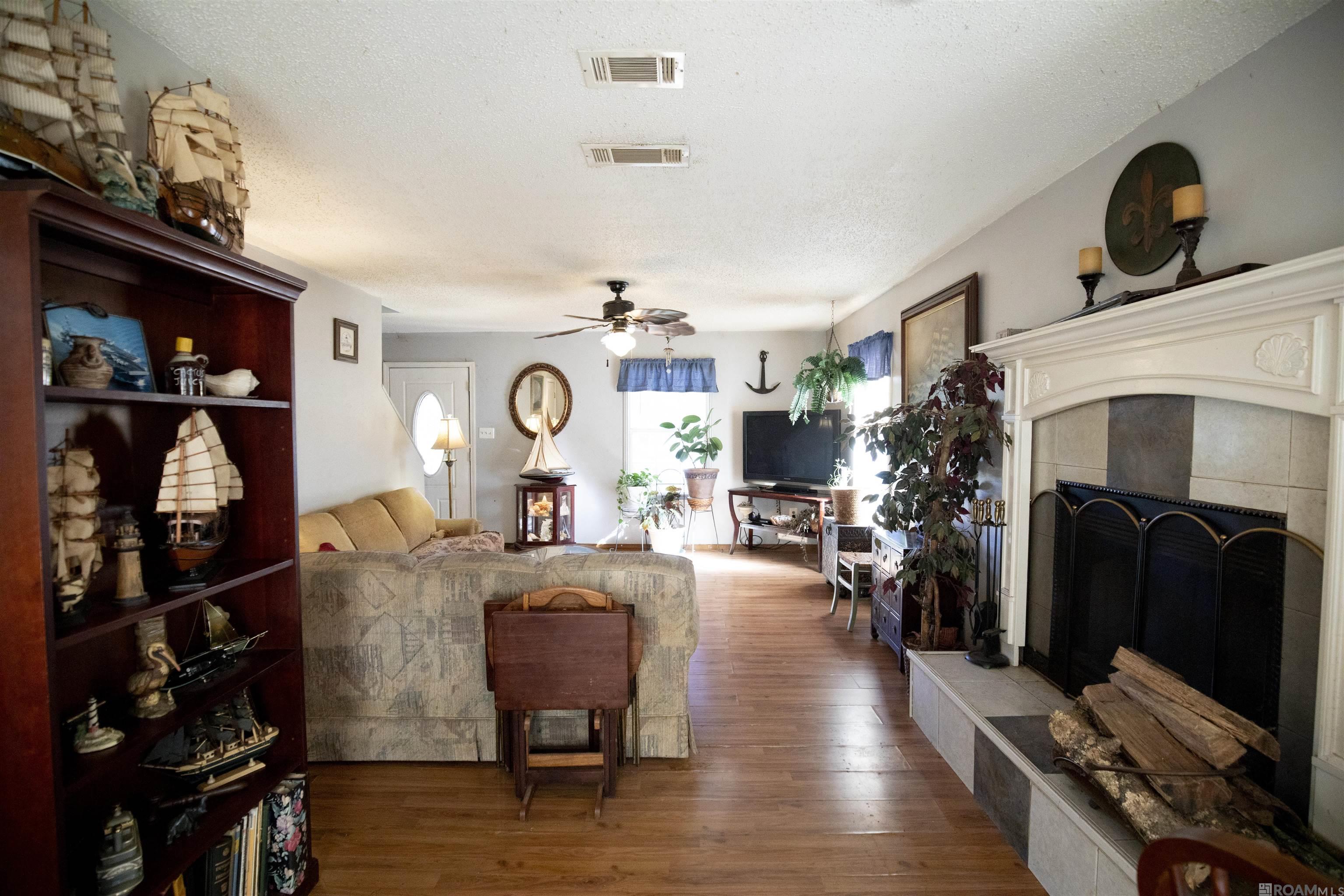 14401 W Beaver Dr, Pride, Louisiana image 5