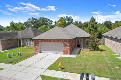 Homes For Sale - 6742 Silver Springs Dr<br/> Greenwell Springs, LA 70739