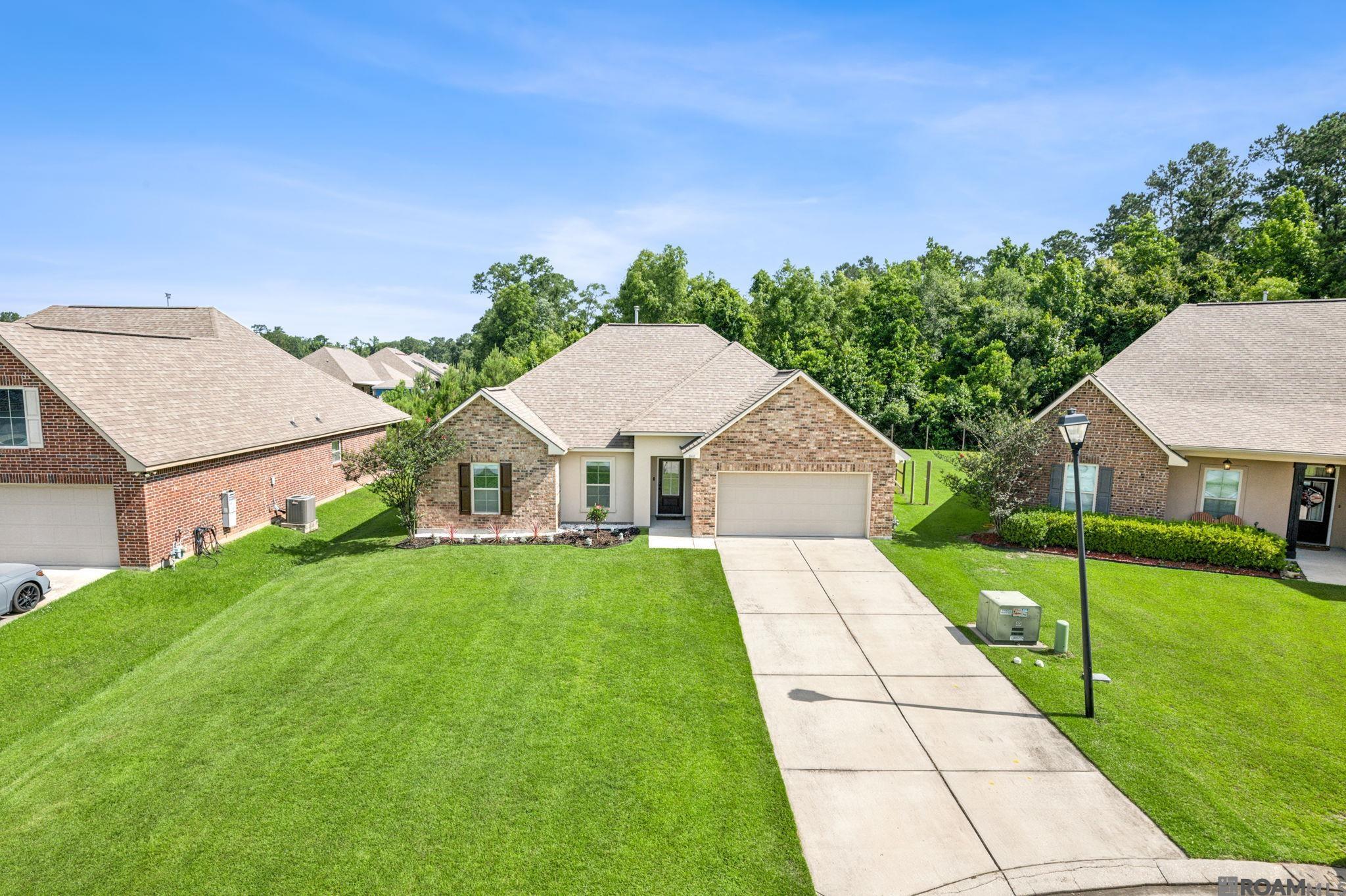 848 White Pine Dr