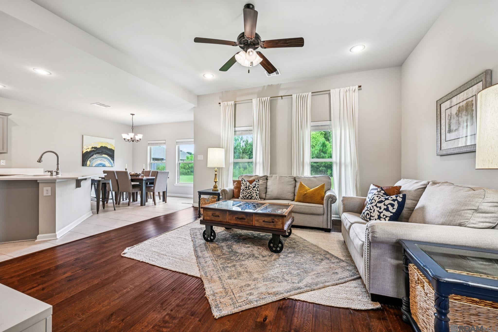 848 White Pine Dr